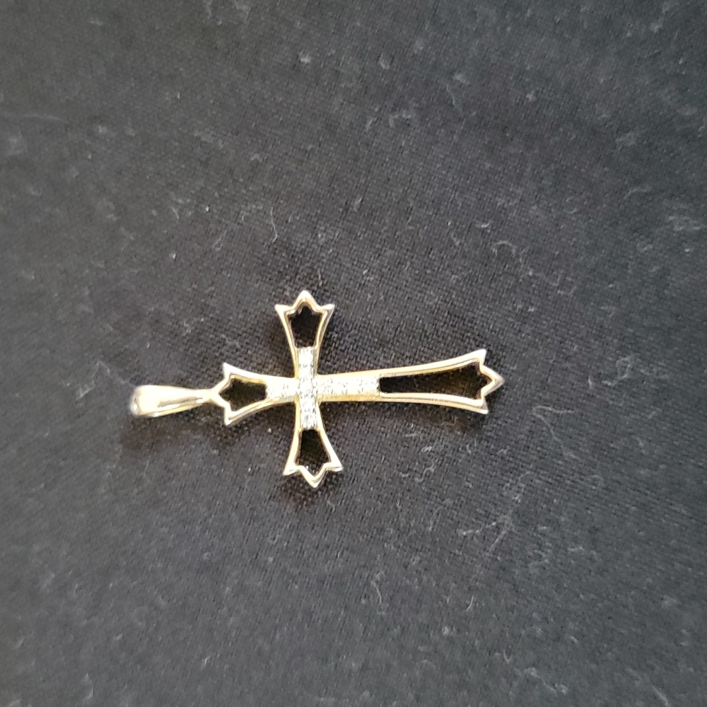 10k yellow gold cross w diamond